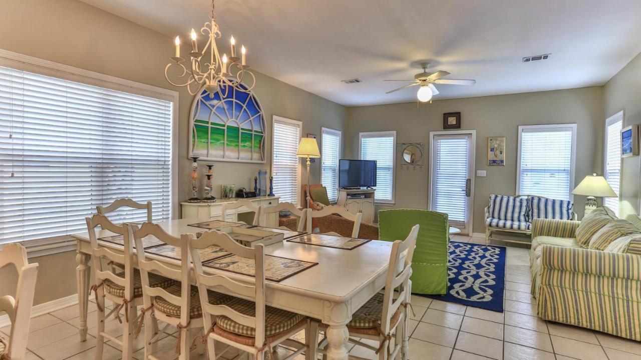 Biglows Bungalow - About A Quarter Mile To Private Neighborhood Beach Access, Pet Friendly, Community Pool Destin Dış mekan fotoğraf