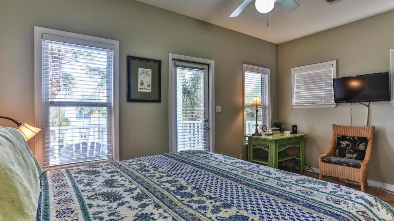Biglows Bungalow - About A Quarter Mile To Private Neighborhood Beach Access, Pet Friendly, Community Pool Destin Dış mekan fotoğraf