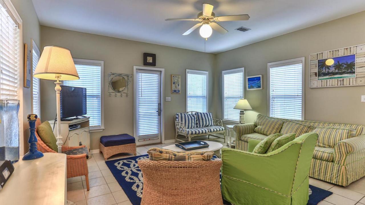 Biglows Bungalow - About A Quarter Mile To Private Neighborhood Beach Access, Pet Friendly, Community Pool Destin Dış mekan fotoğraf