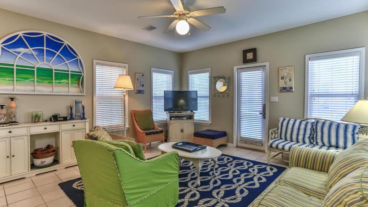 Biglows Bungalow - About A Quarter Mile To Private Neighborhood Beach Access, Pet Friendly, Community Pool Destin Dış mekan fotoğraf
